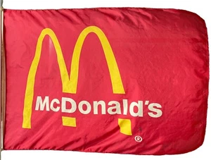 McDonalds 67"" x 48"" Nylon bedruckte Flagge Fast Food Werbung Vintage - Bild 1 von 9