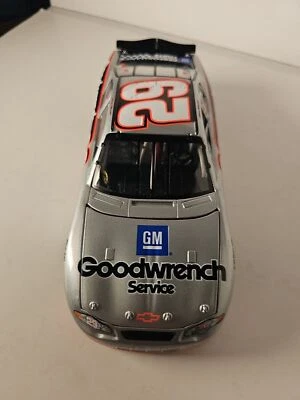 NASCAR Action 2002 Kevin Harvick #29 GM Goodwrench Service  Diecast 1:24 - Image 1 of 4