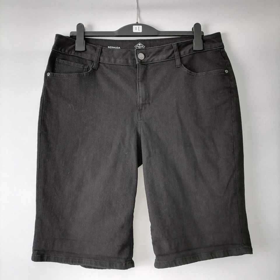 Bermudas cortas St. John's Bay para mujer negras tiro alto diseño de cinco bolsillos talla 18 Foto 1 de 4
