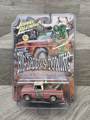 JOHNNY LIGHTNING ED ROTH RAT FINK 1965 CHEVY TOW TRUCK C33 NEW!! - Image 1 of 4