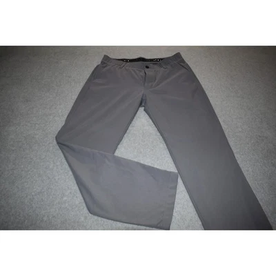 Pantalones de golf Under Armour Show Down para hombre talla 36 x 32 rendimiento gris poliéster Foto 1 de 4