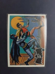 1966 Topps Batman Black Bat Let's Go #28 EX - Picture 1 of 2