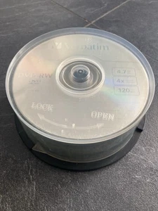 Verbatim 43639 DVD-RW SERL 4.7GB 4X Speed Matt Silver 30 Pack open never used - Photo 1/3