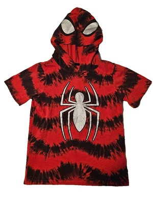 Camisa manga corta con capucha roja y negra Marvel Spiderman talla 5 para niños Foto 1 de 4
