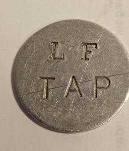 L F Tap Oshkosh, WI Metal Bueno para Token #1805 - Imagen 1 de 2