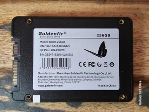 Neuf, Windows 11 Pro 22H2 disque dur interne 2.5 SSD 256 GB GOLDENFIR SATA III - Zdjęcie 1 z 6
