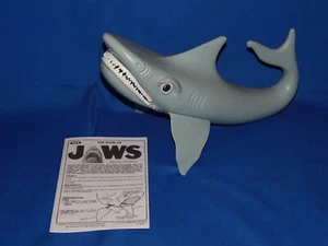 Ideal JAWS Game Instructions 1975 - Picture 1 of 3