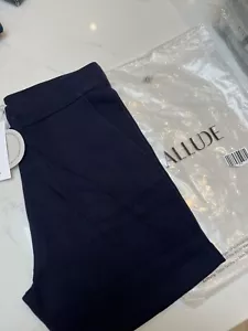 Allude 100% Virgin Wool Shorts, Dark Blue, Size M - BNWT - Picture 1 of 10