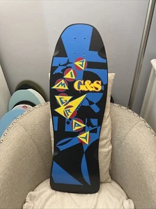 Gordon & Smith  - Picture 1 of 2