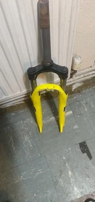 SR Suntour,Bicycles Front Fork Suspension,17cm Neck 3cmroud  Disc Brake  - Image 1 of 4