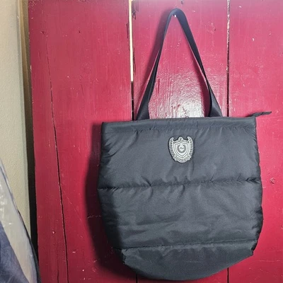 Bolso de Mano ROSA Victoria's Secret Negro Puffer Viaje Gimnasio Bolso de Hombro Foto 1 de 4