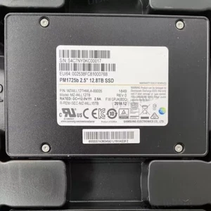 SSD Samsung PM1725b 12,8 To 2,5'' U.2 NVME MZWLL12THMLA-00005 MZ-WLL12 To GPJA0B3Q - Photo 1/2
