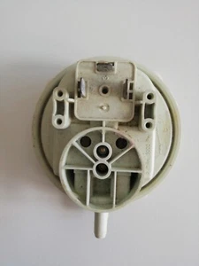 Pressostato Aria Fumi Differenziale Caldaia - Foto 1 di 4