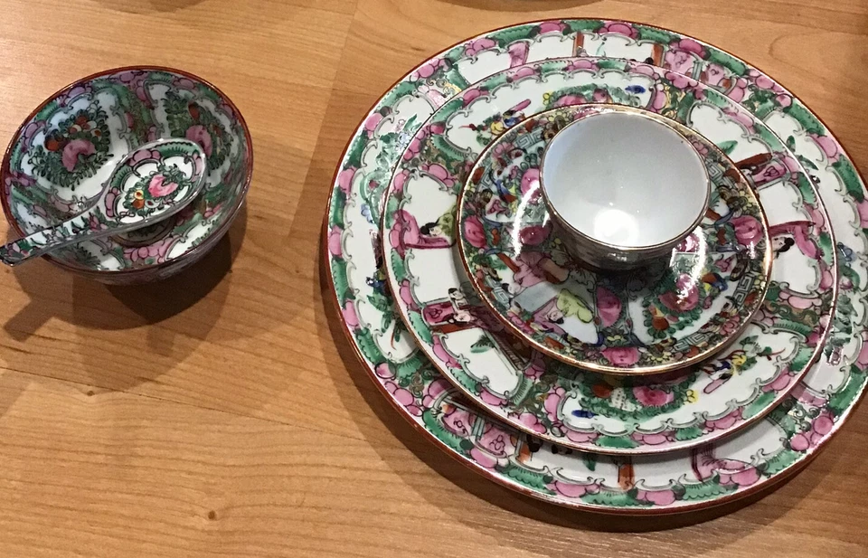 Platos medallón rosa familia cantón exportación china siglo XIX, cuencos (juego de 6) Foto 1 de 4