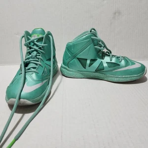 Nike Lebron Easter Size 13C Shoes Child Youth - Picture 1 of 19