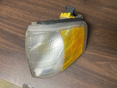 1994-2000 Mercedes-Benz W202 C43 C36 AMG C280 C230 headlight signal turn light L - Image 1 of 4