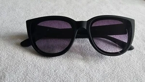 OKKIA Katzenaugen-Sonnenbrille schwarzes Gestell. - Bild 1 von 11