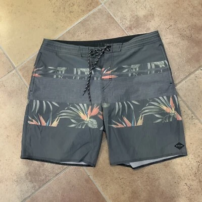 Ripcurl Men's  Multicolor Swim Trunks Size 36 Floral Drawstring Shorts - Image 1 of 4