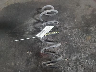 Muelle helicoidal trasero usado se adapta a: Audi A4 2009 trasero grado A Foto 1 de 4