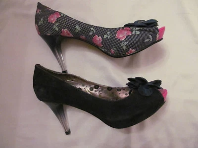 POETIC LICENCE SUMMER BLOOM rosette polka dot floral NAVY pumps shoes 7.5 M NEW  - Image 1 of 4