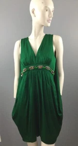 Vestido Trina Turk Capa Joya Verde Talla 4  - Imagen 1 de 12