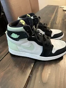 Nike Jordans Zoom Air Men’s 8.5 Black White And Mint Green Preowned High top - Picture 1 of 6