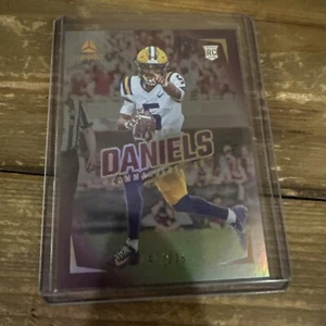 2024 Luminance Jayden Daniels /175 RC #102 Washington Commanders - Picture 1 of 2
