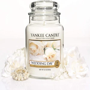 Yankee Candle Wedding Day fino a 150 ore Candela Profumata Giara Grande 623g - Foto 1 di 4