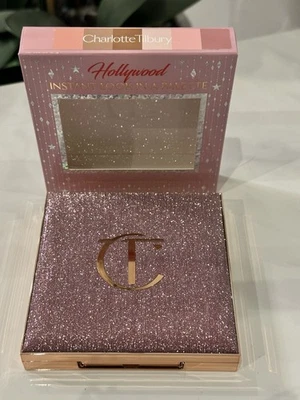 CHARLOTTE TILBURY aspecto instantáneo en una paleta de maquillaje - belleza bonita y brillante Foto 1 de 4