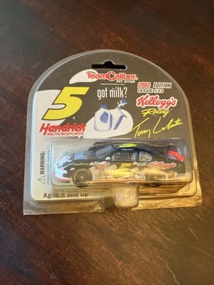 Hendrick Team Caliber 2002 Terry Labonte Kellogg’s NASCAR 1/64 Car - Image 1 of 4