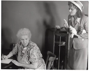 Original Vollrahmenfoto / The Trip to Bountiful / 1985 // G.Page / Carlin Glynn - Bild 1 von 1