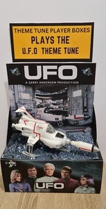 UFO THEME TUNE PLAYER PLINTH AND BOX ..( MODEL NOT INCLUDED) - Picture 1 of 9