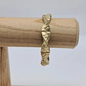 Lia Sophia DREHBAR/SYNC Matt Goldt Twisted Honeycomb Stretch Bracelet - Bild 1 von 7