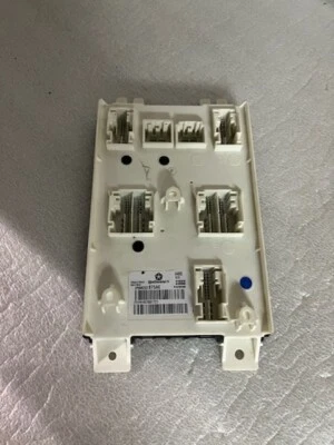 2017-2019 Chrysler Pacifica Body Control Module / BCM 68222875 OE - Image 1 of 2