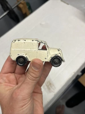 CHARBENS Van CREMA DIECAST 79MM VINTAGE AÑOS 40 Foto 1 de 4