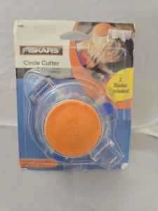 Fiskars Circle Cutter Cuts Perfect Circles 1-8” Scrapbook Tool 9380 Only 1 Blade - Picture 1 of 6