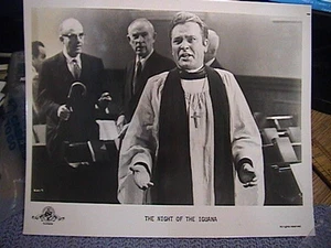 "THE NIGHT OF THE IGUANA" 8 X 10 S/W RICHARD BURTON - Bild 1 von 1