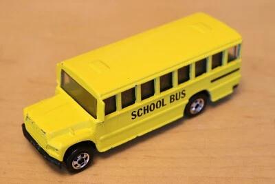 复古 1988 风火轮校车,黑色墙壁车轮,马来西亚制造,很好 — 第 1/4 张图片