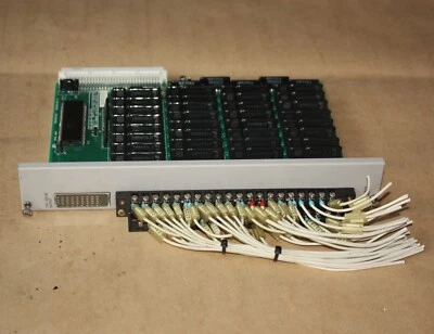 SIEMENS SIMATIC TI505 505-4832 110~220 AC OUTPUT MODULE PLC Texas Instruments - Image 1 of 4