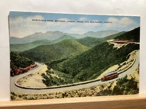 Mamulique Pass Between Laredo and Monterrey: Laredo, TX - Vintage Postcard - Picture 1 of 3