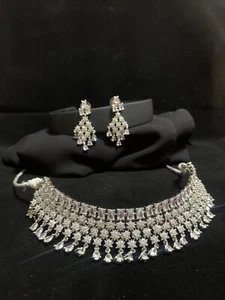 Traditional Luxury Jewellery Set (choker) With Antique Refractive Cubic Zirconia - Picture 1 of 24