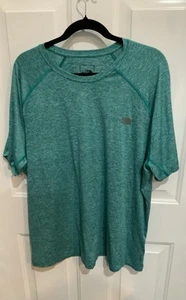 The north face mens xxl tee shirt.        Sku#0884 - Picture 1 of 3