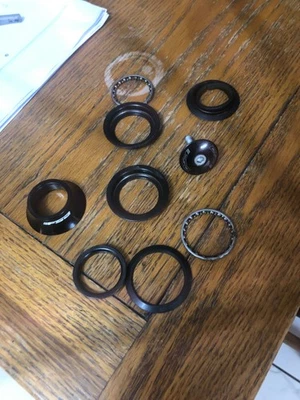 FSA Semi-Integrated Headset, 1-1/8"  44mm cups 30mm crown - Image 1 of 2