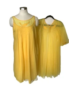 Vintage Chiffon Nightgown & Robe Peignoir Set L Yellow Hollywood - Picture 1 of 7