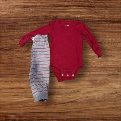 Body Carter’s bambino ragazzo marrone con pantaloni grigi a righe set - taglia 18 mesi  - Immagine 1 di 2