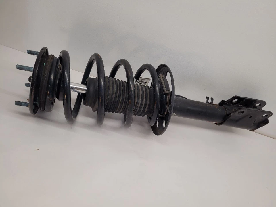 16-19 FORD EXPLORER LH Driver Strut Front AWD Without Turbo FB5Z18124D Foto 1 de 4