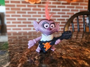 Queen Barb Troll E-Gitarre Musik Trolle World Tour Dreamworks Film - Bild 1 von 6