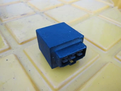 1994 Suzuki Katana 600 GSX600F OEM TURN SIGNAL BLINKER RELAY FLASHER SWITCH - Image 1 of 4