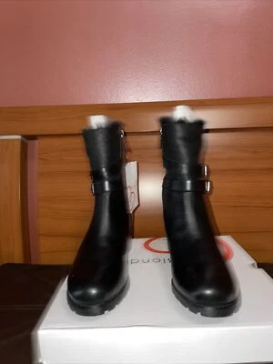 全新 女式 靴子 尺码 9.5 黑色皮革 防水 天然毛皮和羊毛 内侧 — 第 1/4 张图片