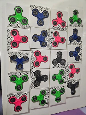 Lote de 20 hilanderos inquietos de alta velocidad para aliviar el estrés Tri-Fidget Spinning Foto 1 de 4